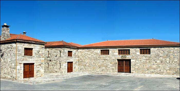 Bodegas Rectoral de Amandi, Bodegas Gallegas